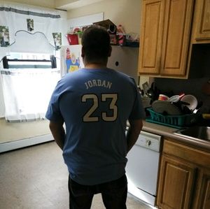 Meet your Posher, Ernesto